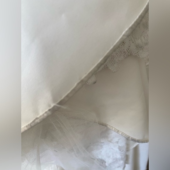 Maggie Sottero ‘Theda’ Wedding Dress Sz 12 Ivory - Picture 13 of 16